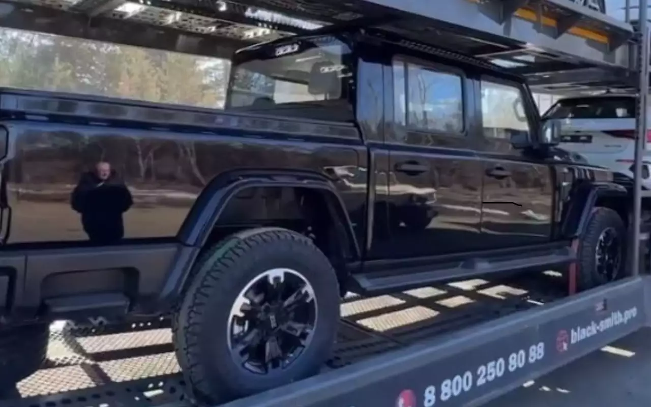 В Россию привезли крутой пикап-внедорожник – подробности