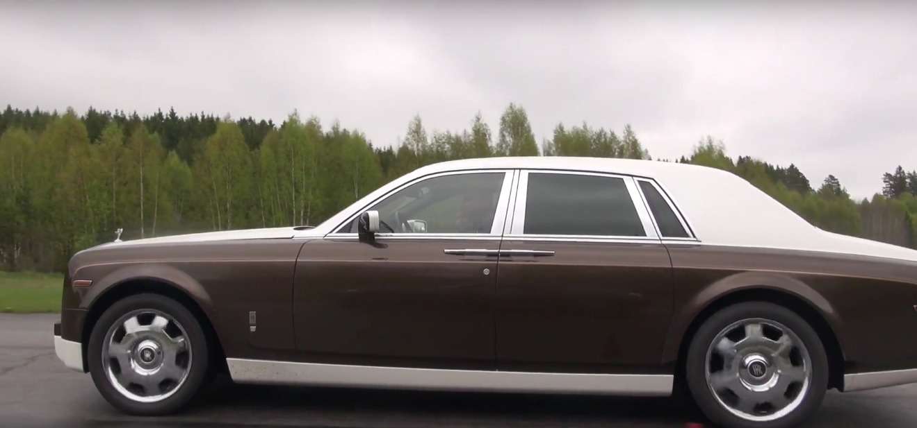 Автомобиль Rolls-Royce Phantom: новости, обзор, машина Ролс-Ройс Фантом —  комплектации, характеристики, разные поколения Rolls-Royce Phantom — сайт За  рулем www.zr.ru