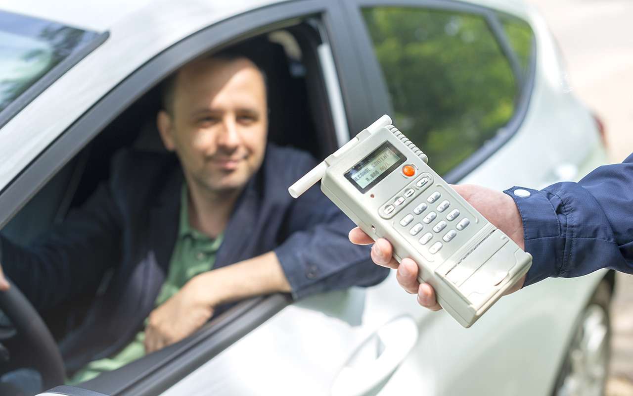 Как обмануть алкотестер: проверка народных способов