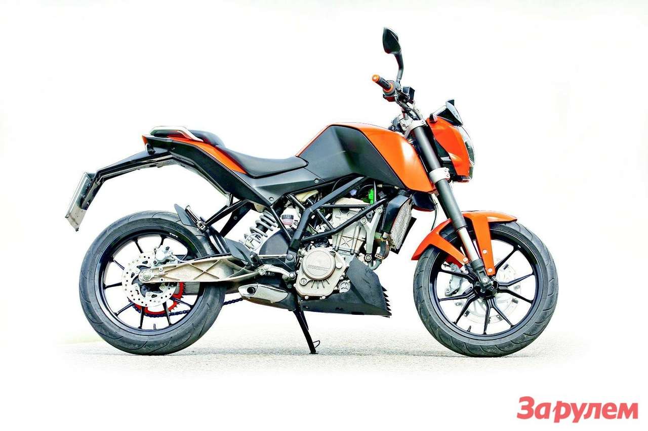 KTM 125 Duke: родстер, 2010 г., 124,7 см³, 15 л.с., 118 кг 3500 евро (в Европе).