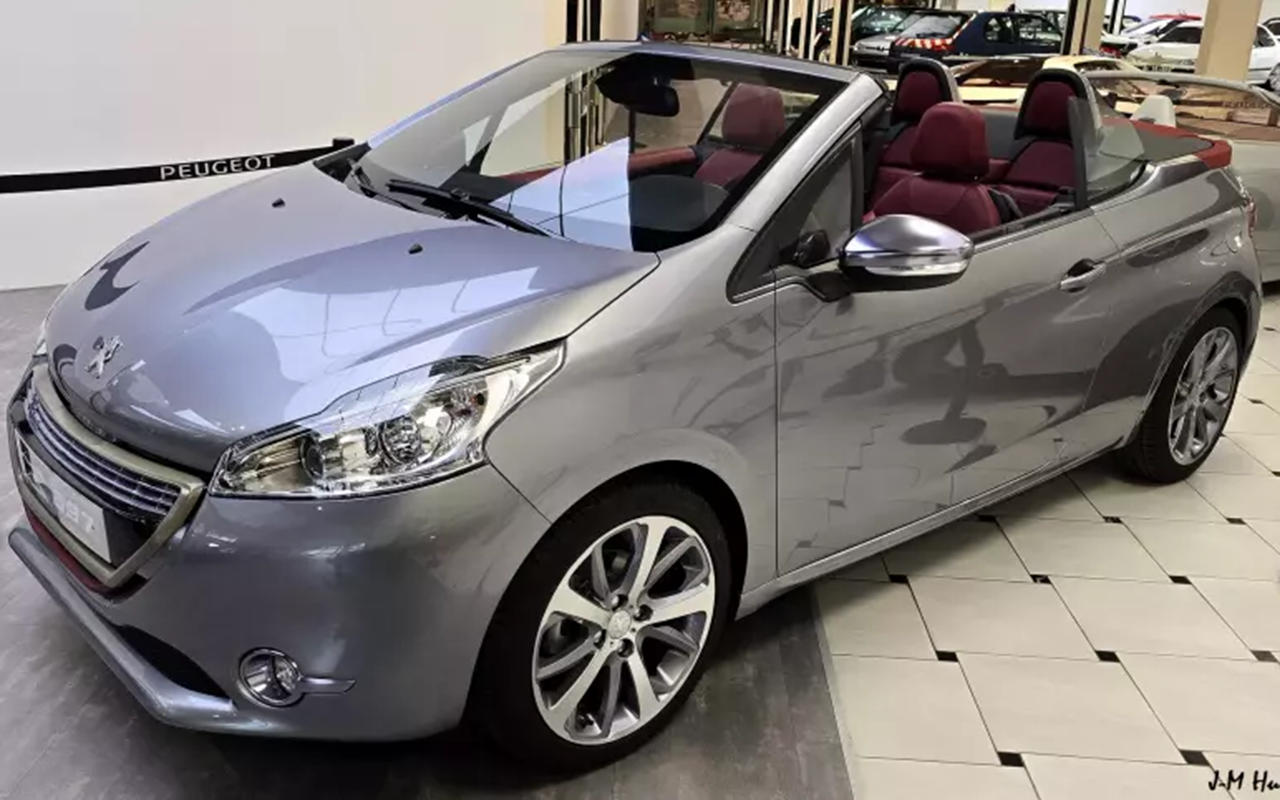 Peugeot 208