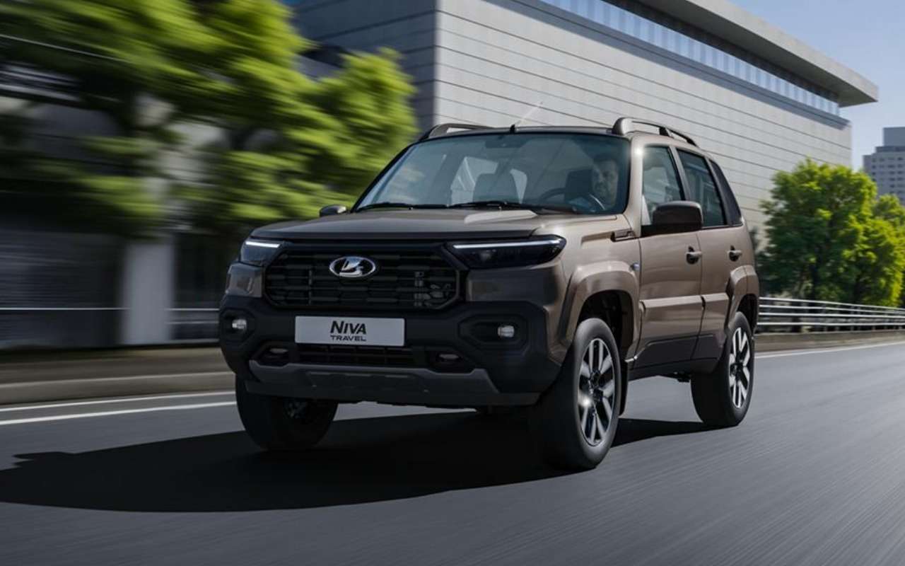 Lada Niva Travel готовится к шестиступке
