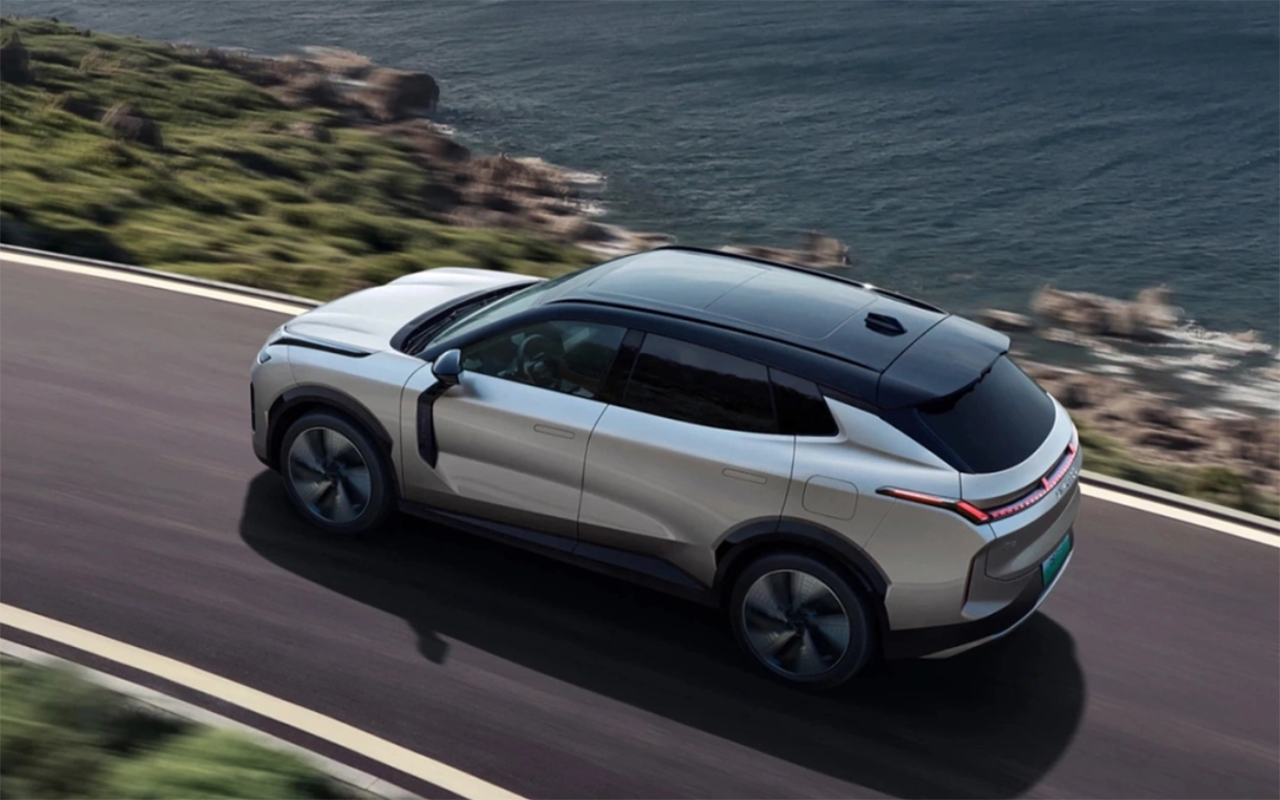 Lynk & Co 08