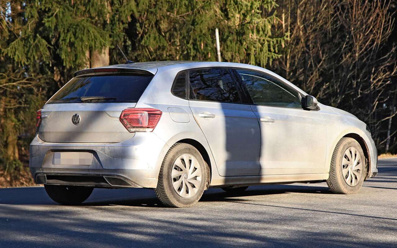 VW Polo Hatchback 2014 105 лс