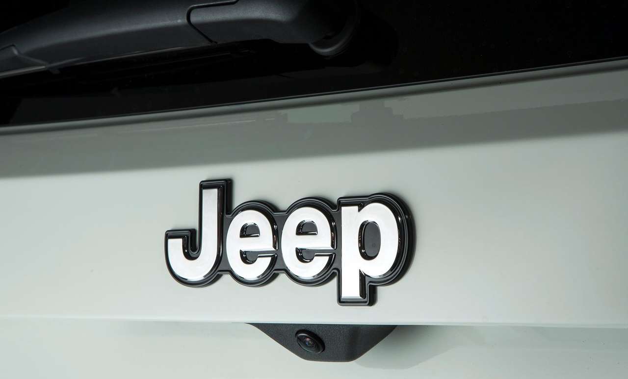 Maserati в помощь: Jeep Grand Wagoneer поразит ценой и «фаршем»