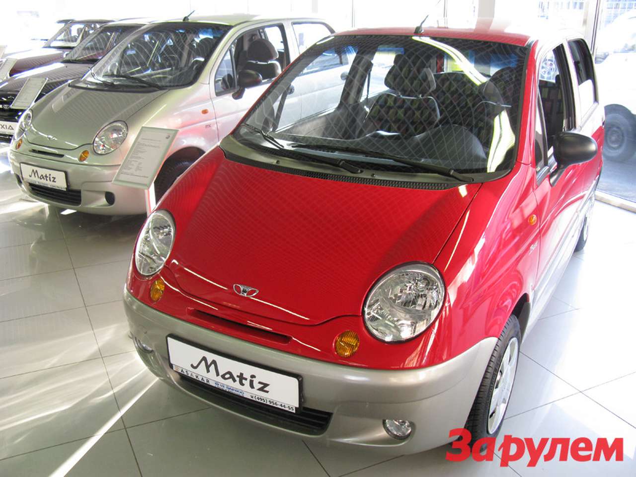 Правительство Москвы продлило эксперимент с выдачей топливных карт