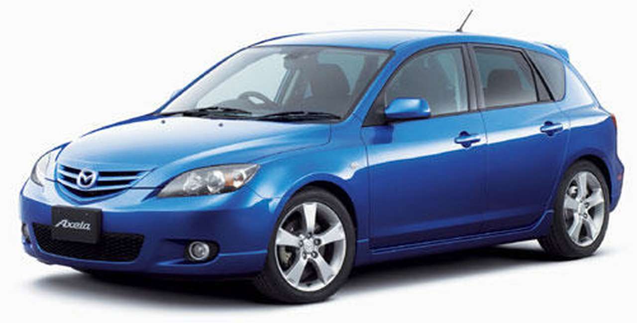 Mazda Axela стала "ручной"