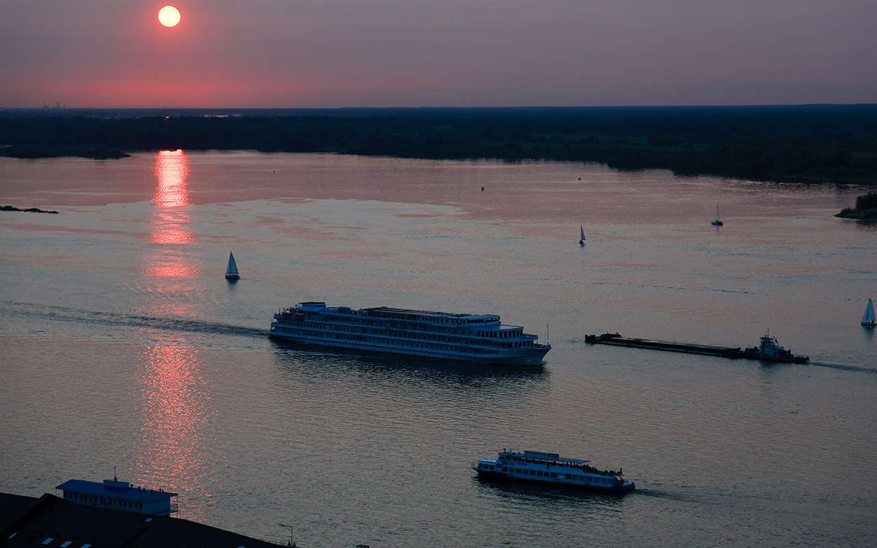 В Китай на теплоходе по Амуру