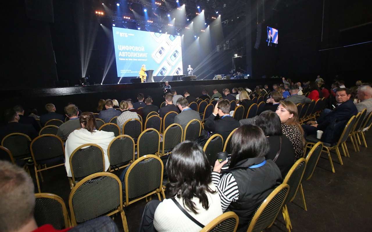 CarXL – 2025: статистика масштабного форума автобизнеса