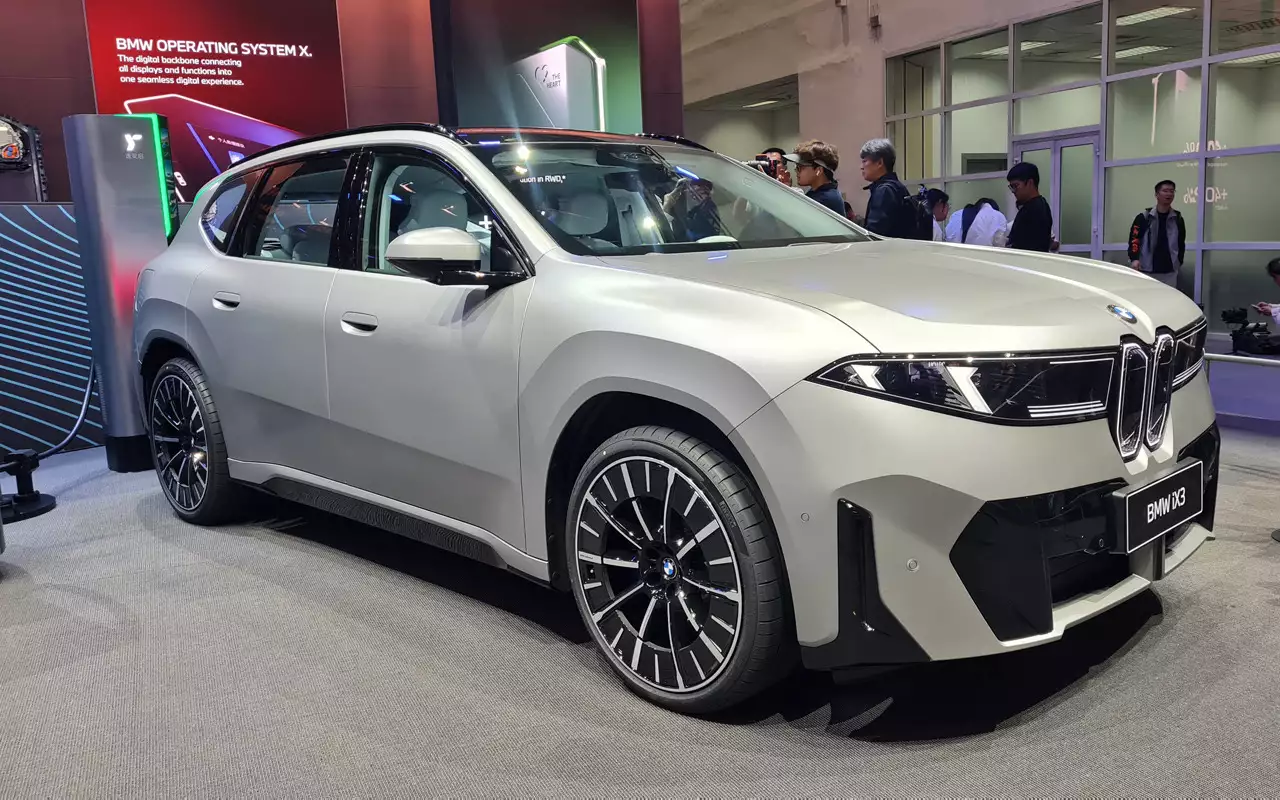 BMW iX3 для Китая: запас хода более 900 км и удлиненная колесная база