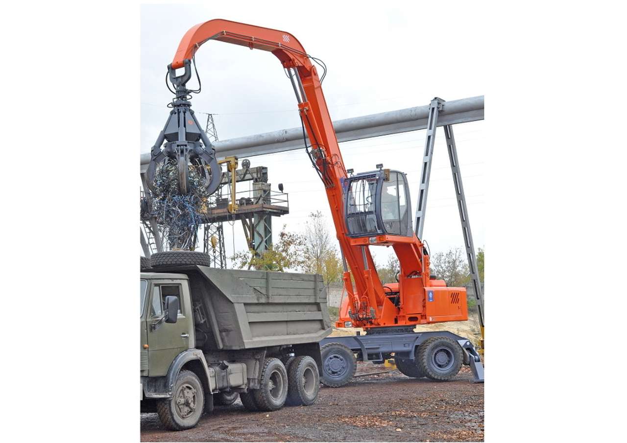 «Тверской экскаватор» обновил перегружатель для промпереработки 