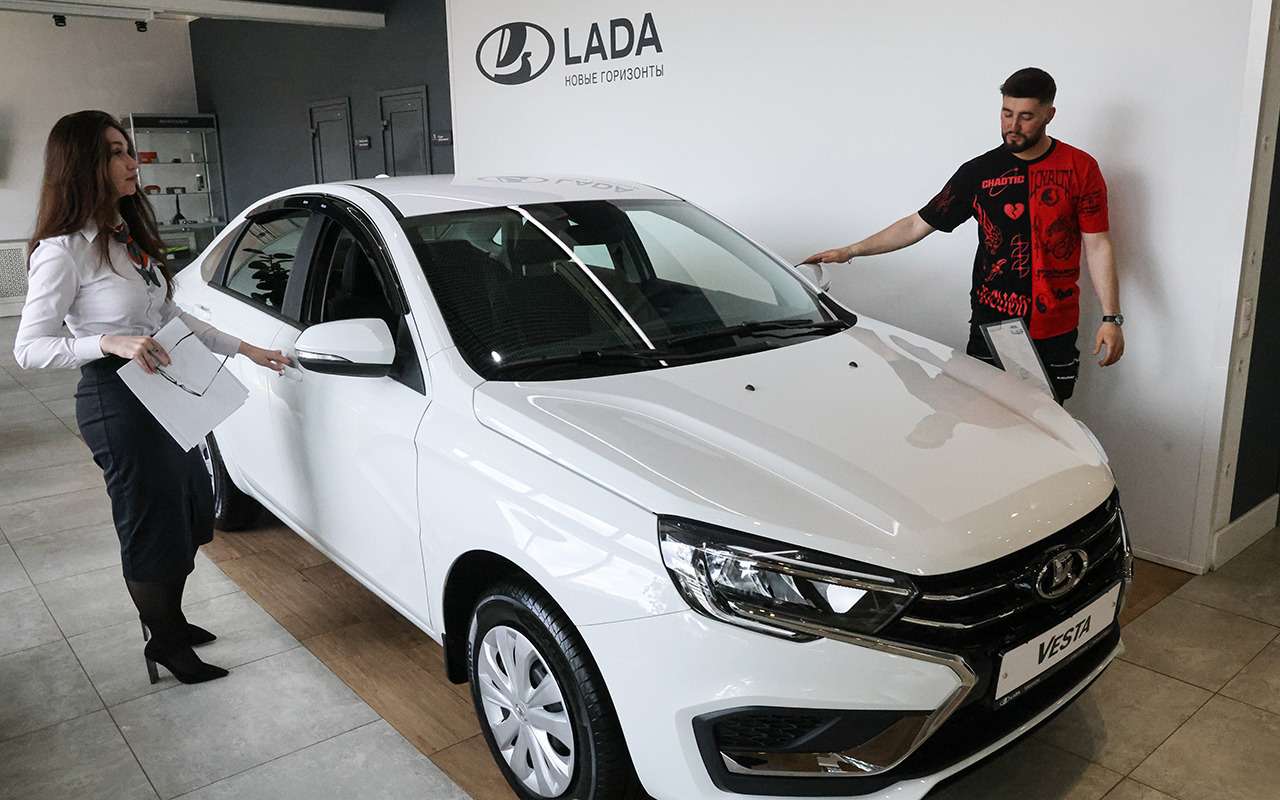АВТОВАЗ предупредил о возможном подорожании Lada