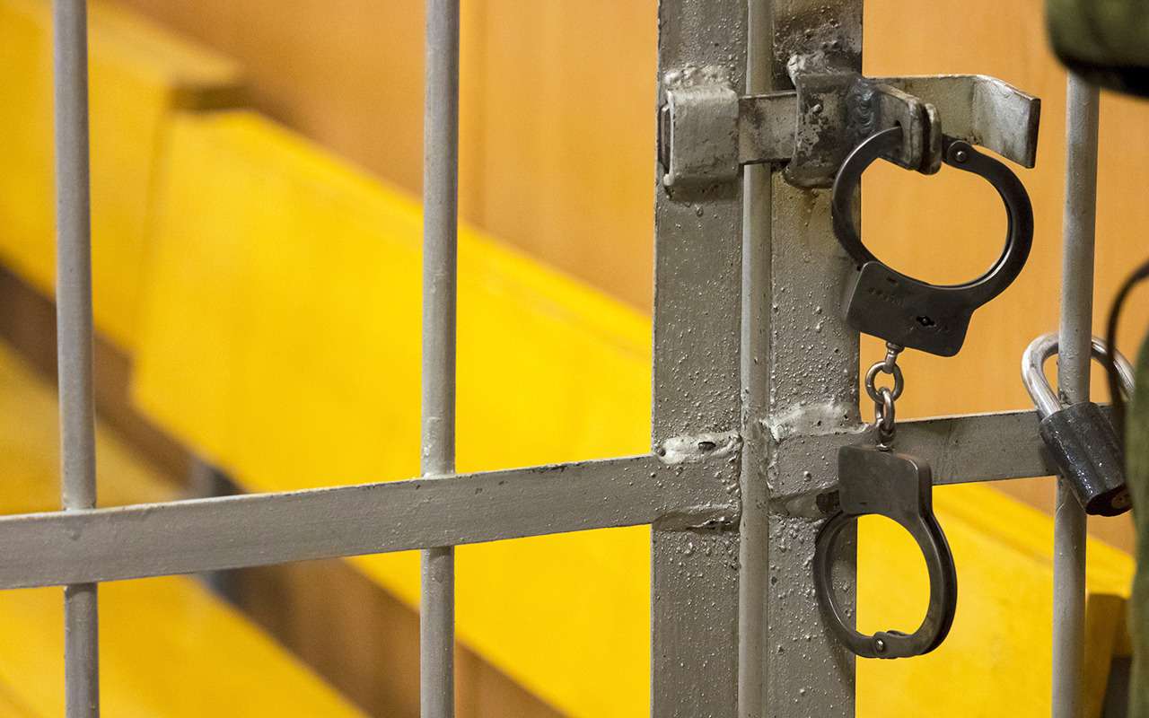 Потеряли берега: гаишникам дали 4,5 года за избиение водителя