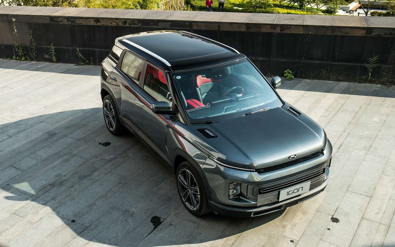 Geely показала новый кроссовер, разработанный с Volvo