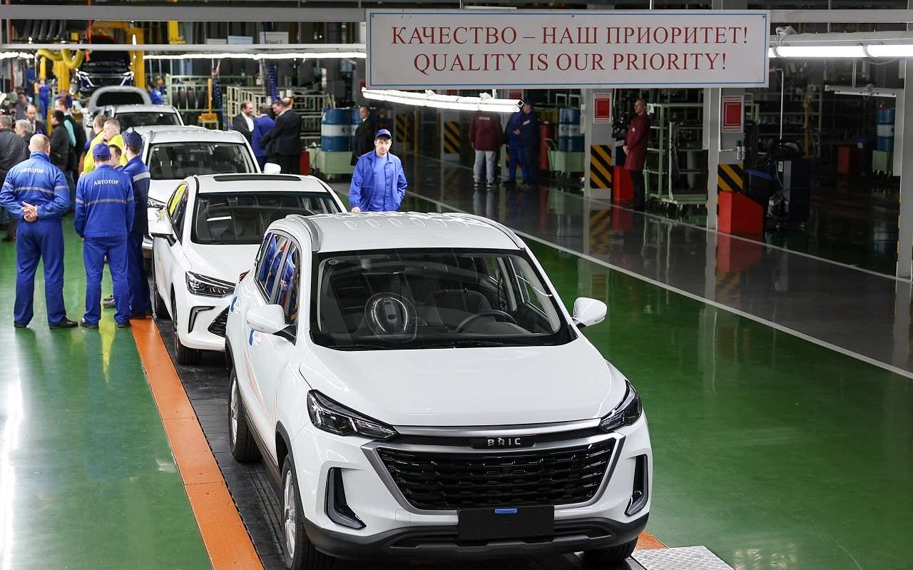 В Кремле отметили динамику роста производства транспорта в России