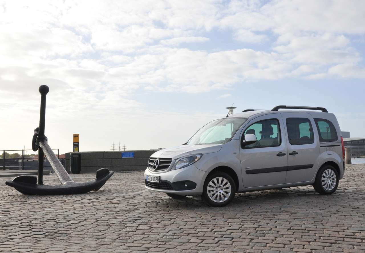 Mercedes-Benz на базе Renault. Почти в продаже.