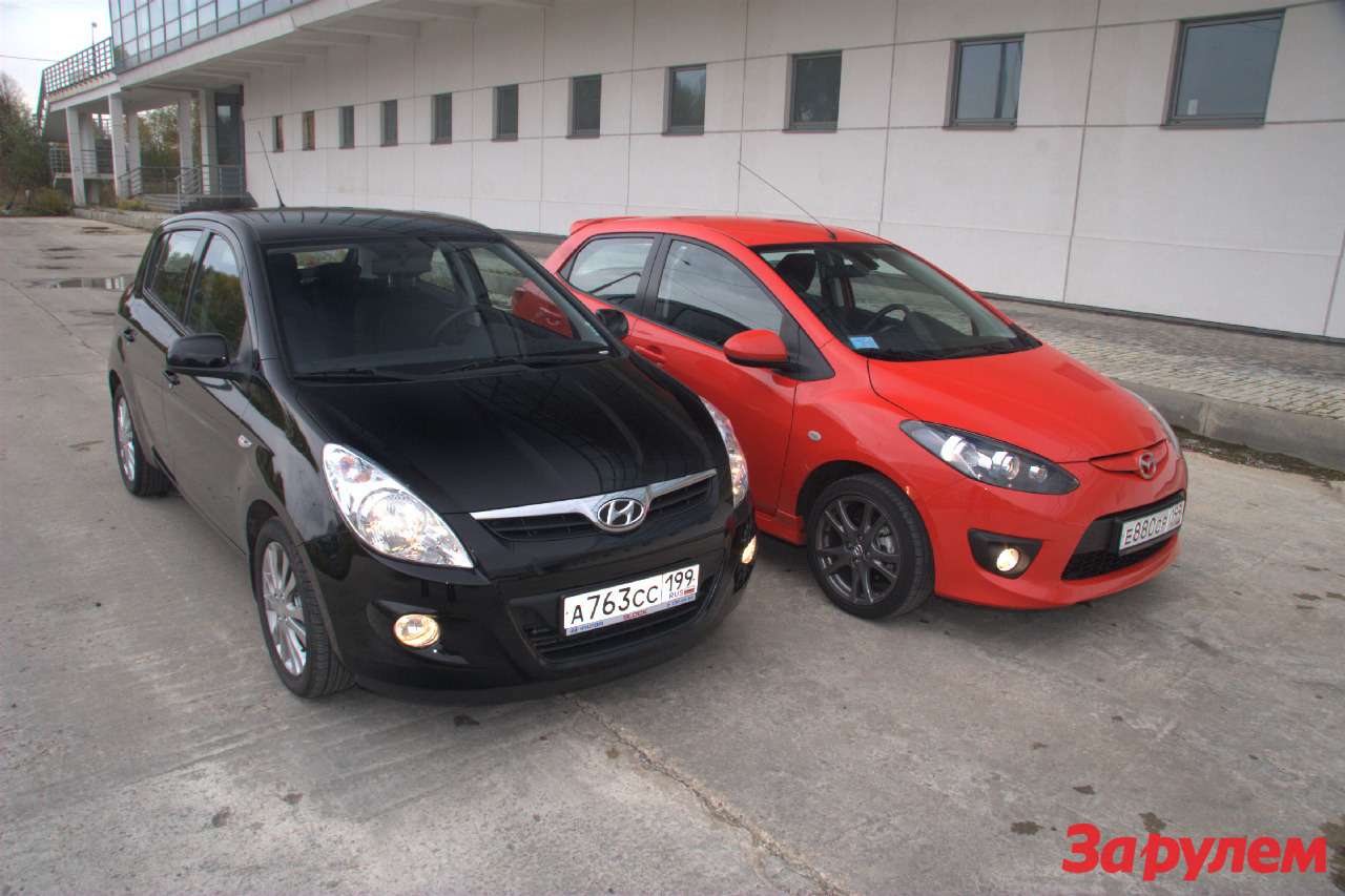 Mazda2 против Hyundai i20: Почем зум-зум