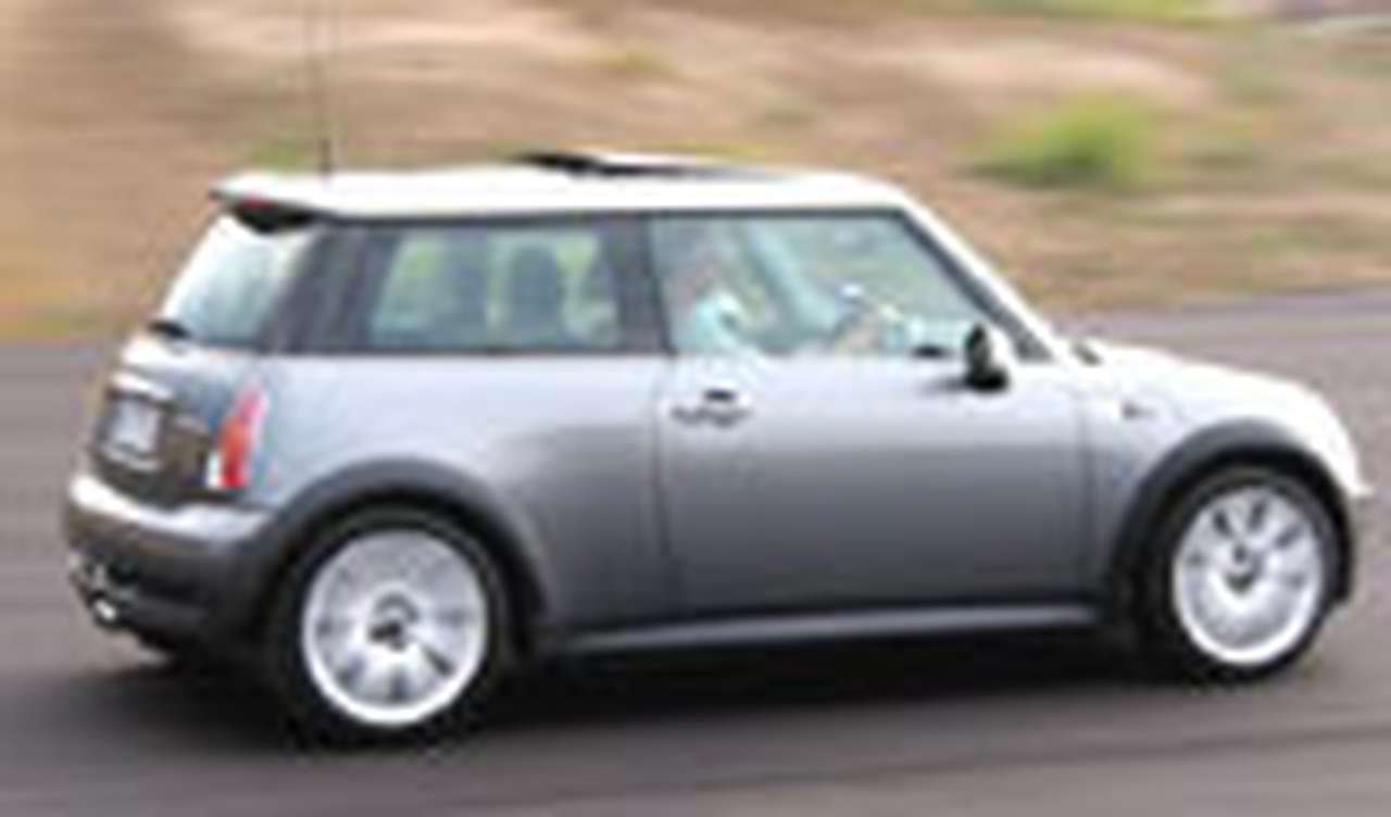 John Cooper зарядил 5 000 Mini