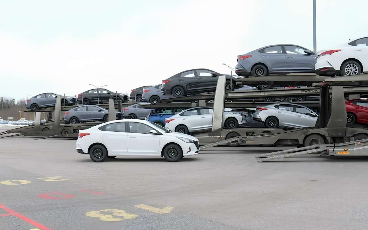 Первую партию этих автомобилей раскупили в первый же день — называем цены