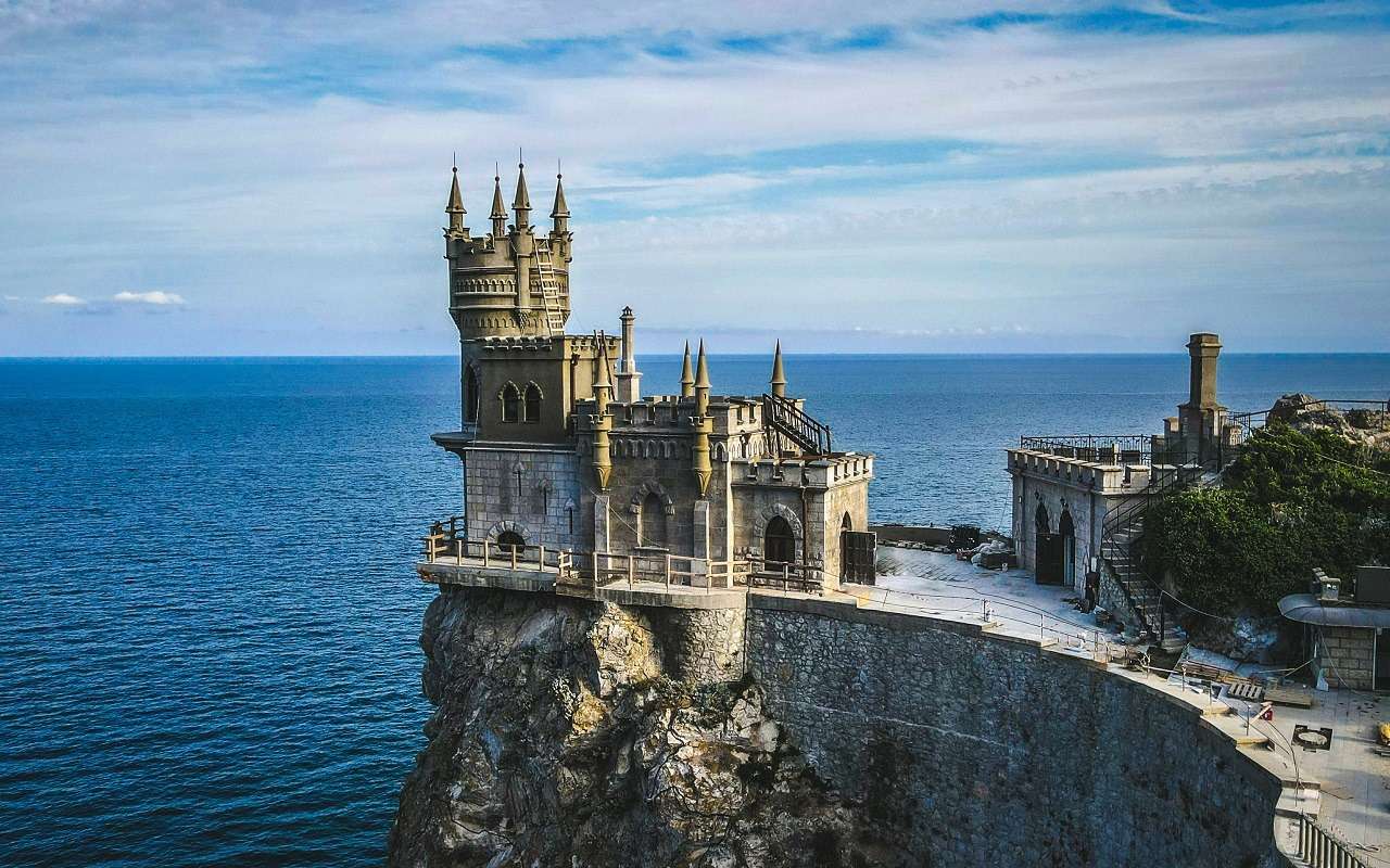 Полуостров Крым: где отдыхают туристы этим летом?