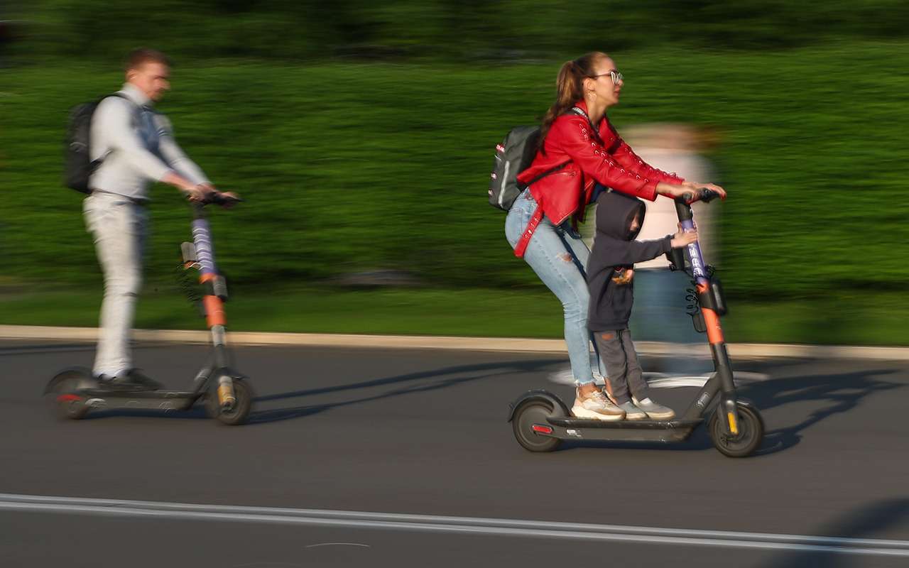 Для электросамокатов введут номерные знаки и ОСАГО