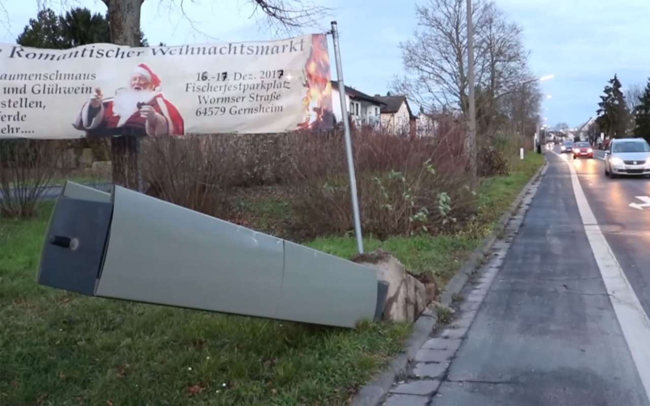 Моя борьба: пенсионер уничтожил 6 дорожных камер