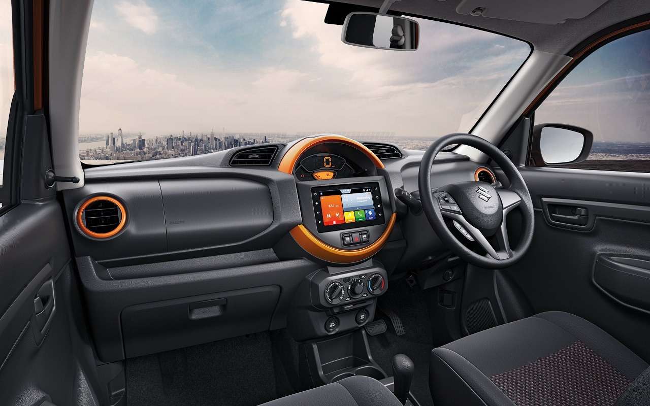 Интерьер Suzuki S-Presso