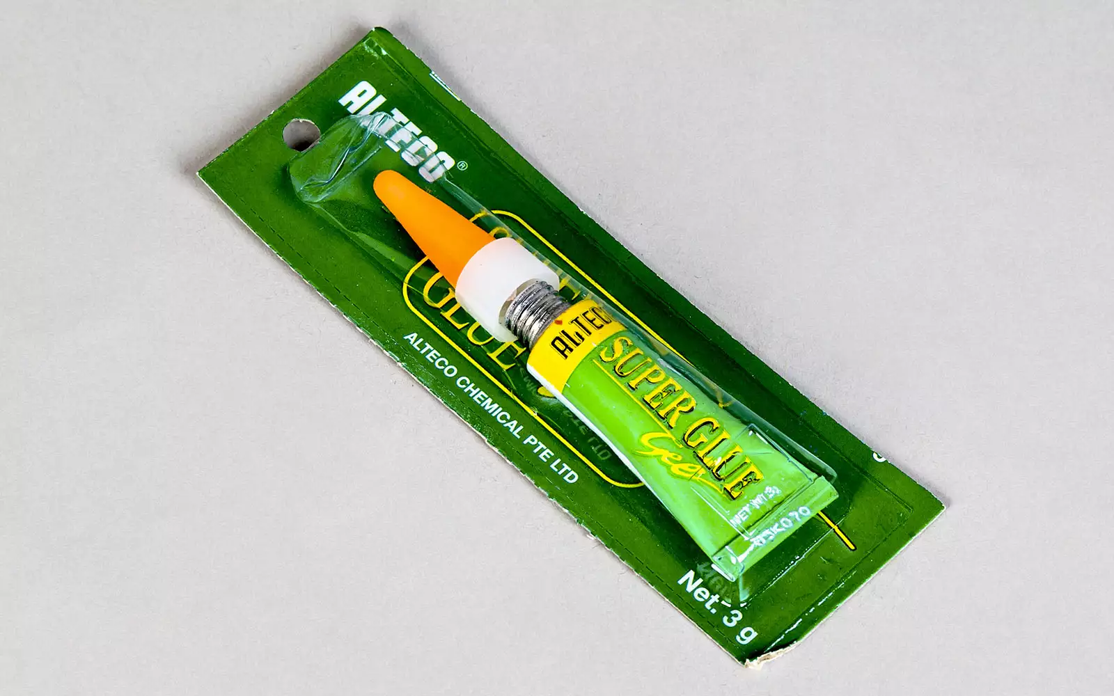 какой клей безопасен