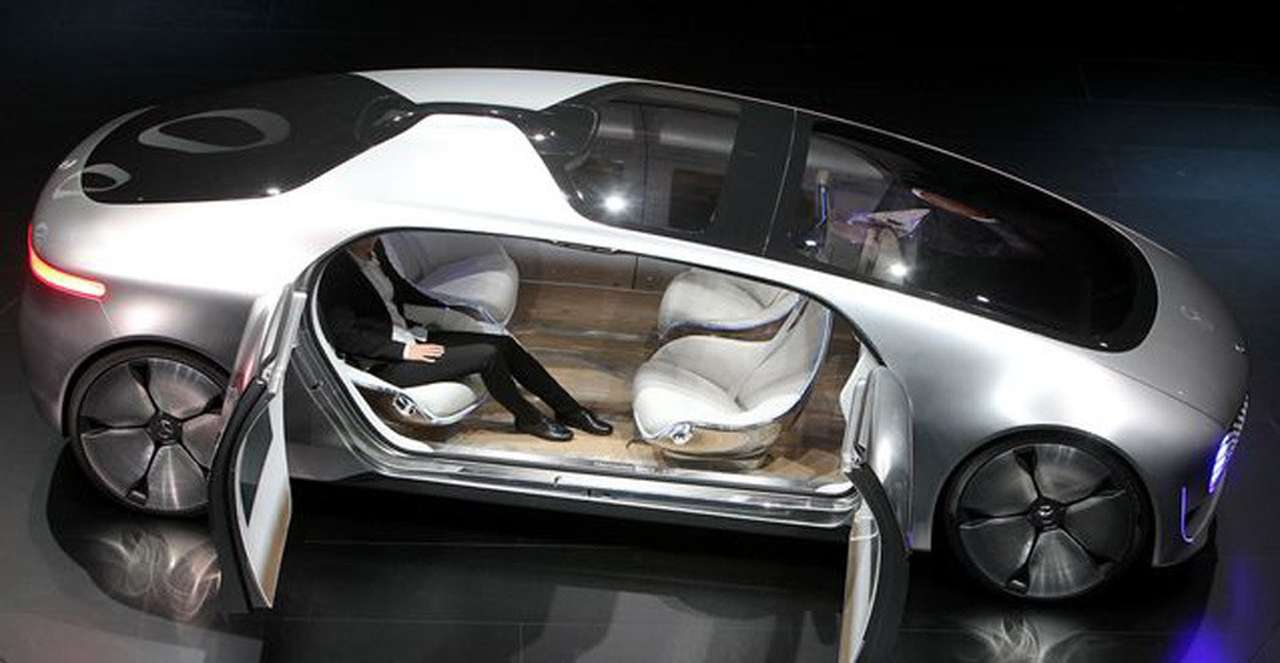 Швейцарские инженеры научили автомобили общаться, оставаясь независимыми