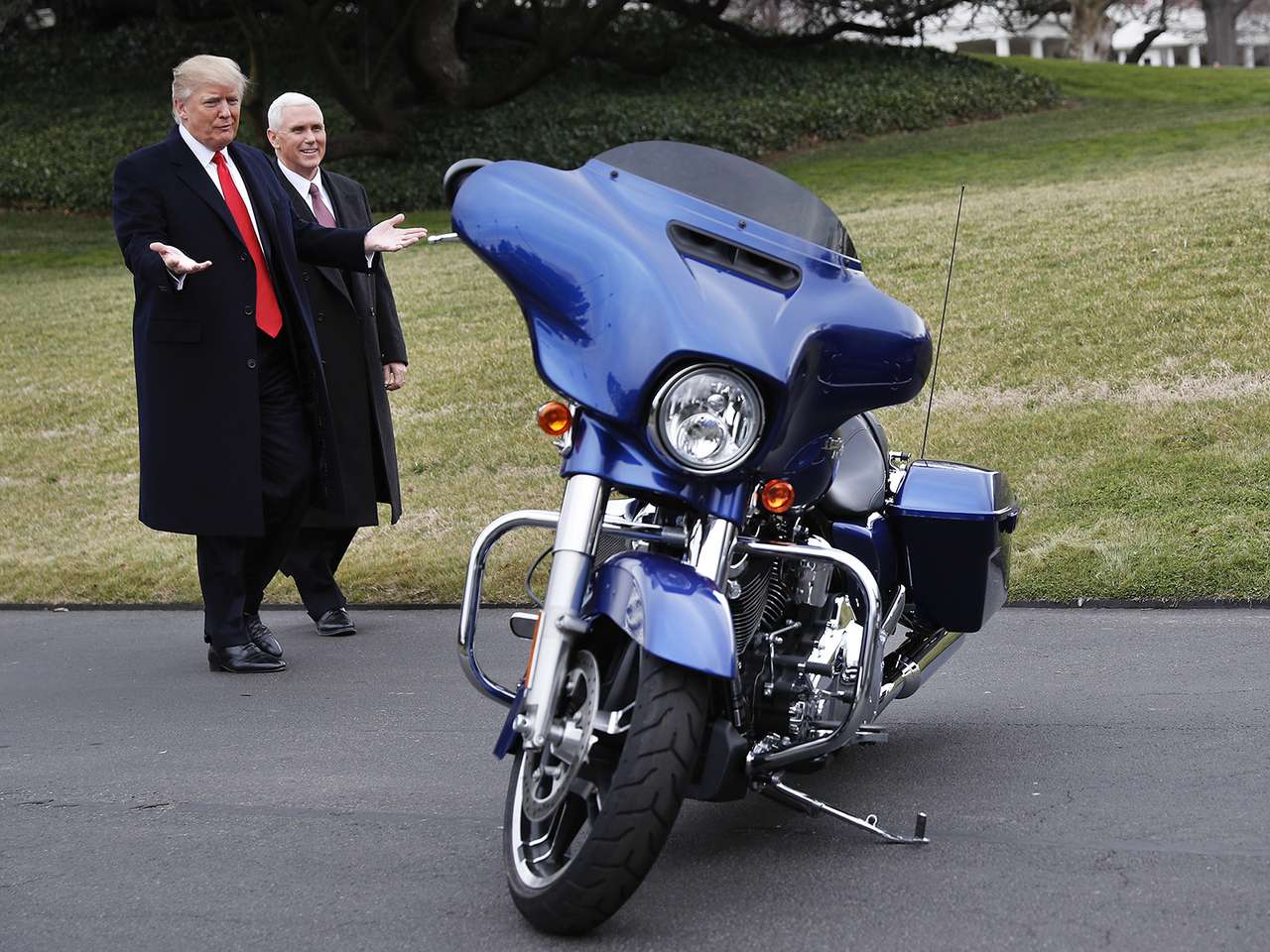 Harley-Davidson переносит часть производства из США. Трамп взбешен!