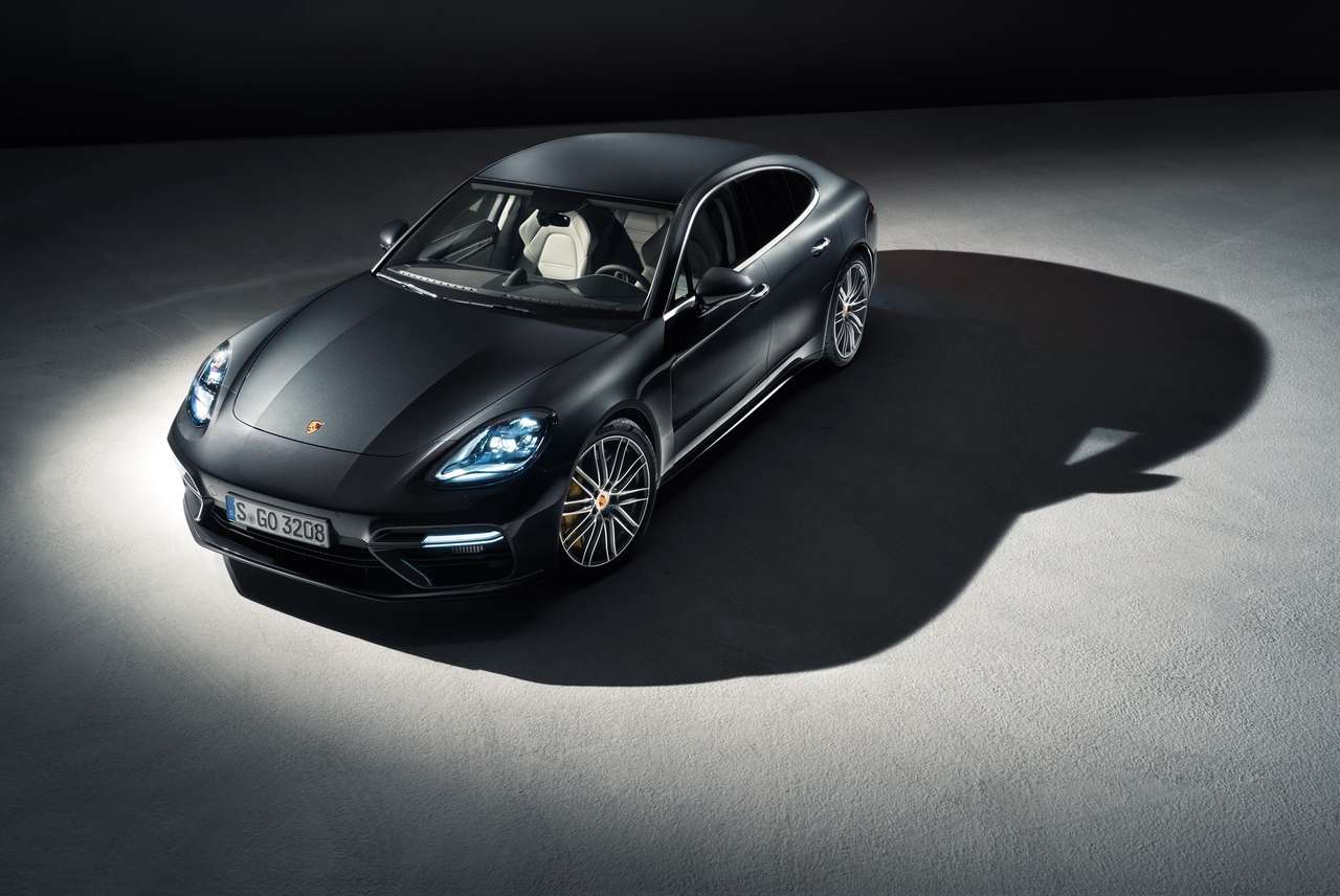 Новый Porsche Panamera: победа интеллекта