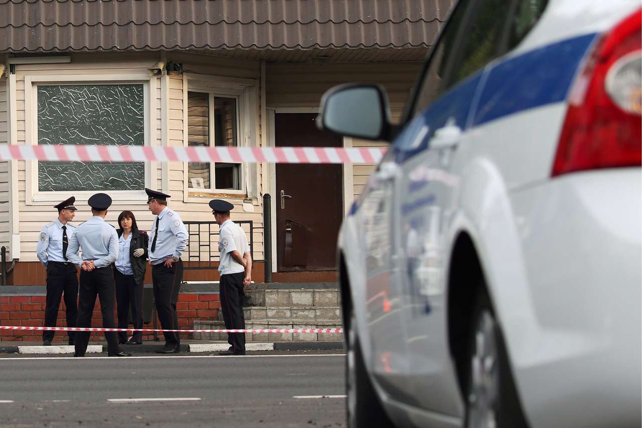 В Подмосковье вооруженные люди напали на пост ДПС