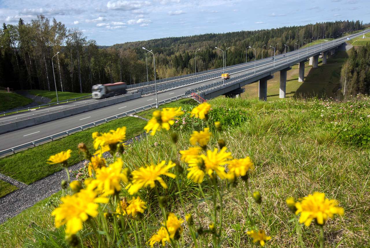 Бюджета хватит - через год все федеральные дороги станут хорошими