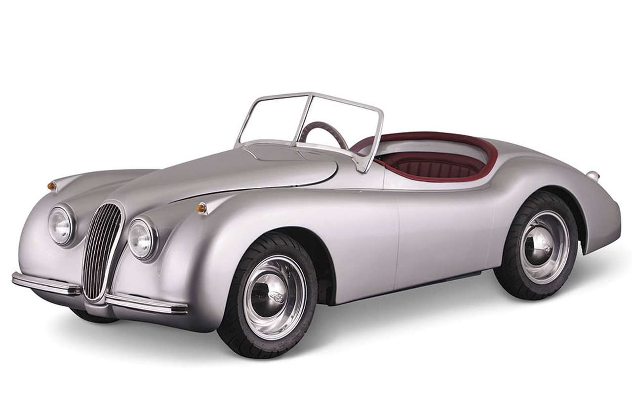 Детям не предлагать: игрушечный Jaguar по взрослой цене