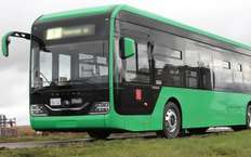 Был лазурный, стал зеленый — в Петербурге тестируют новые электробусы Yutong