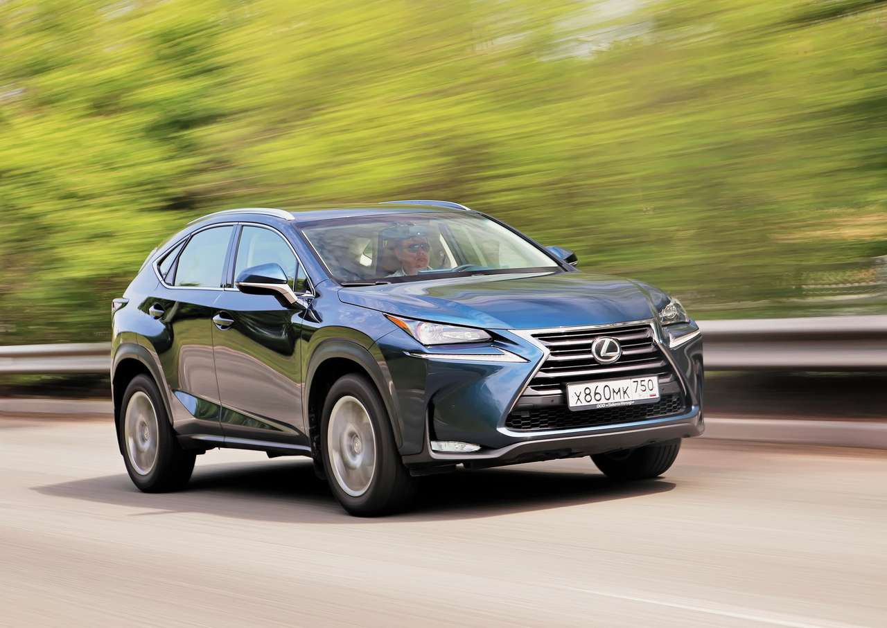 Lexus NX 200 AWD: 2 255 000 руб.