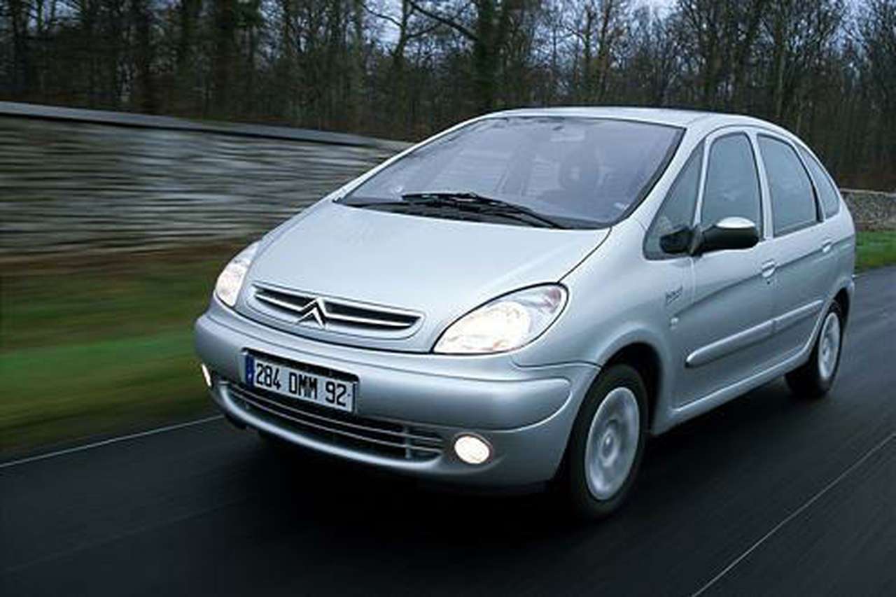 Toyota отзывает 790 тыс. автомобилей