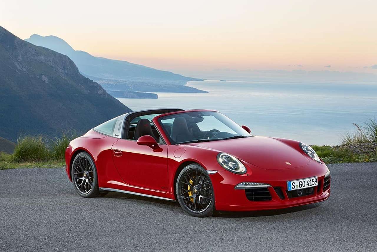 Porsche 911 Targa 4 GTS дебютировал на автосалоне и скоро появится в России