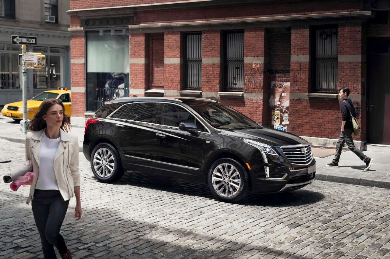 Cadillac XT5 приехал покорять Россию