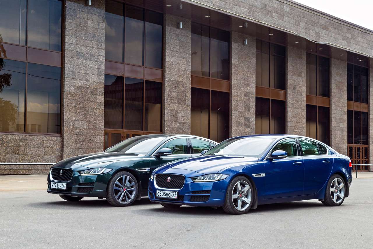 Jaguar XE.