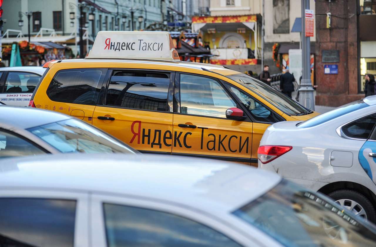 Госдума хочет регулировать работу Uber, Gett и Яндекс.Такси