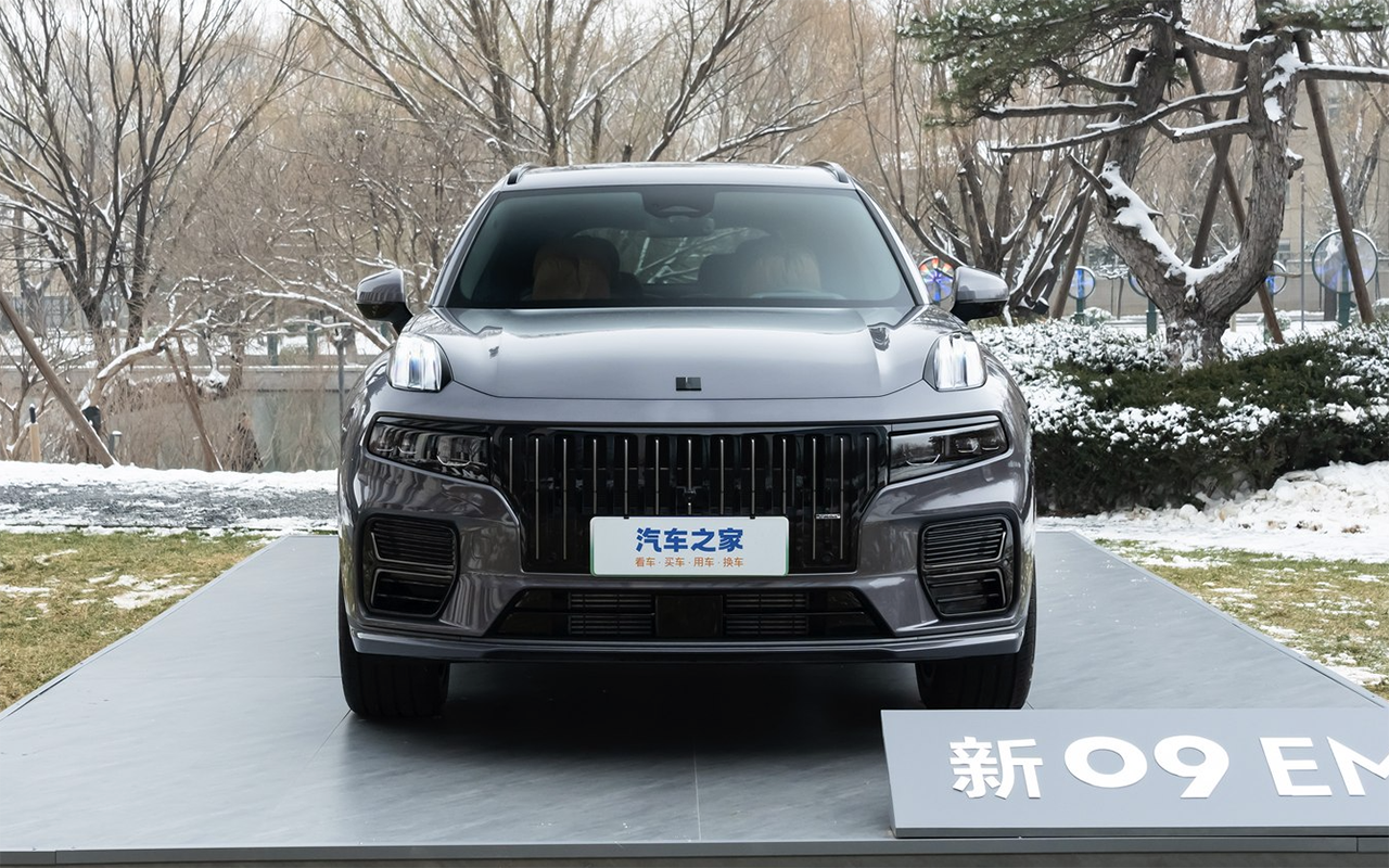 Lynk & Co 09