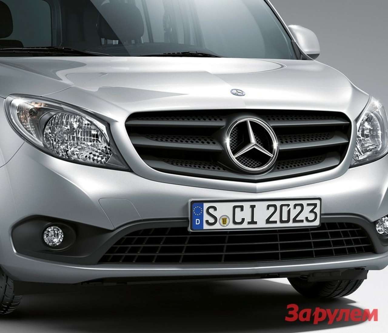 Mercedes решил притормозить с выпуском пикапов на базе Nissan