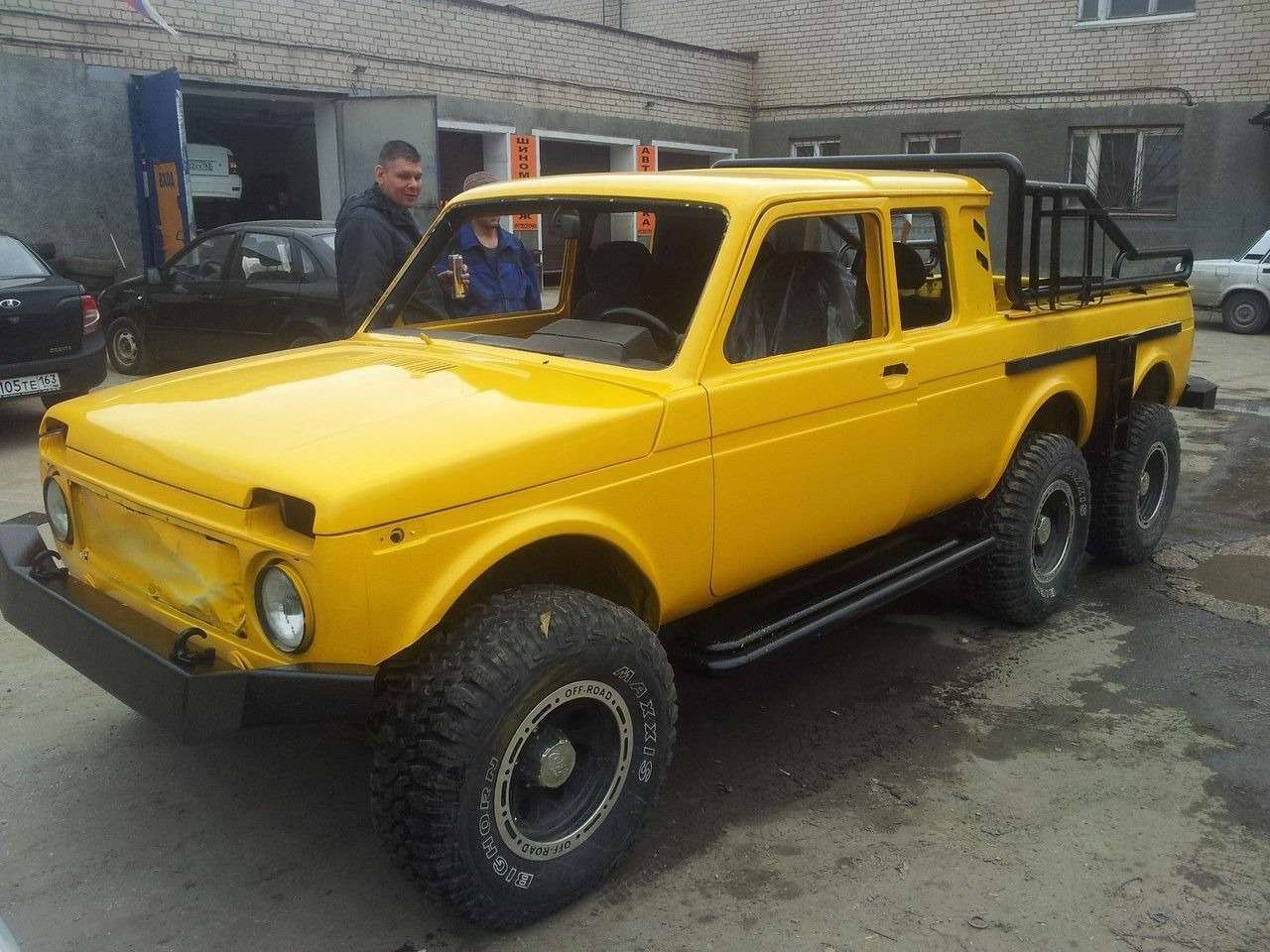 Lada 6x6