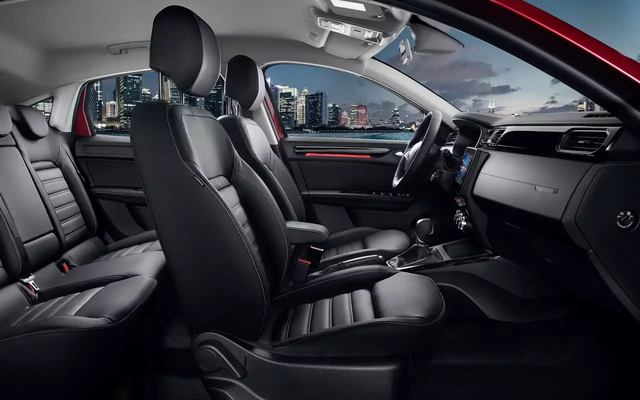 Интерьер Renault Arkana