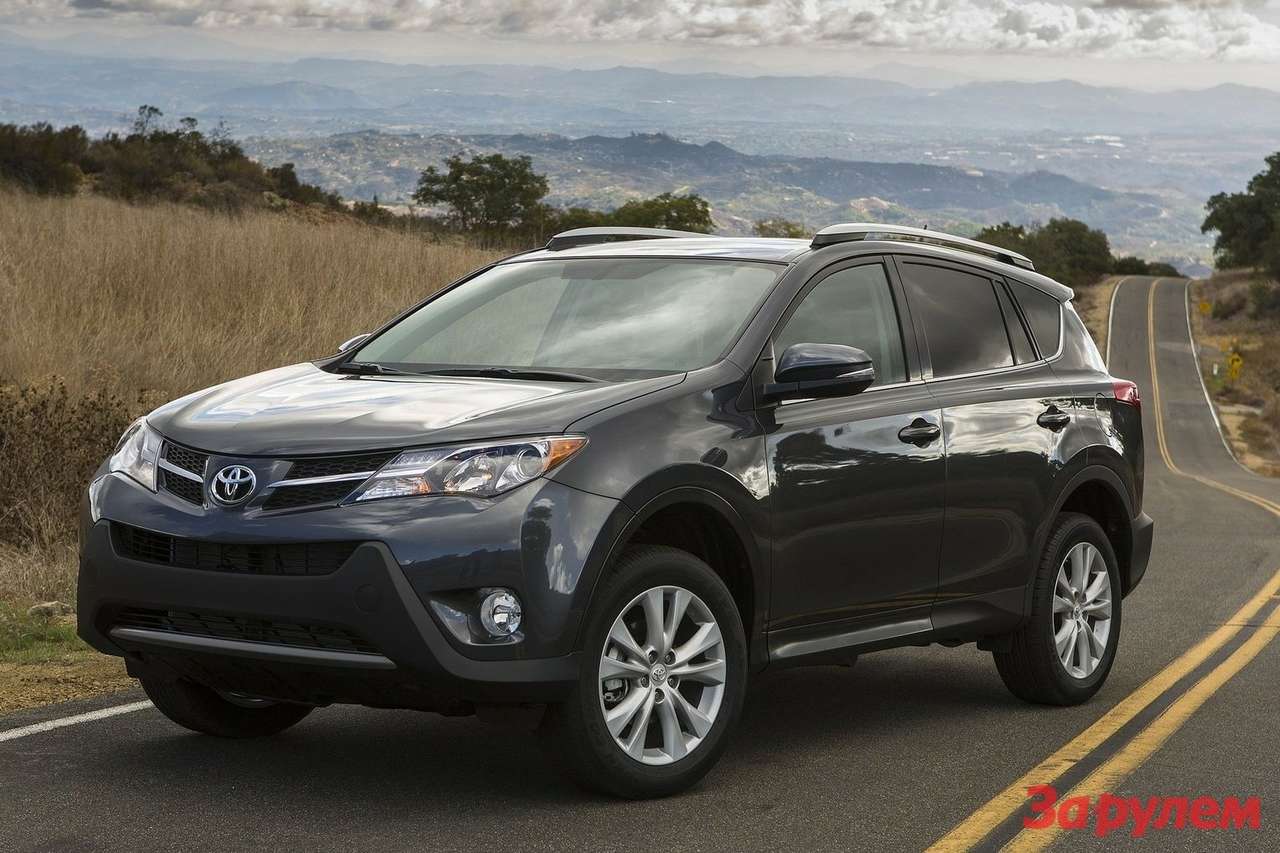 С переднеприводной трансмиссией в городе RAV4 потребляет в среднем 9,8 л топлива на 100 км пути, а в загородном цикле – 7,6 л. Соответственные показатели машины со всеми ведущими – 10,7 и 8,1 л/100 км