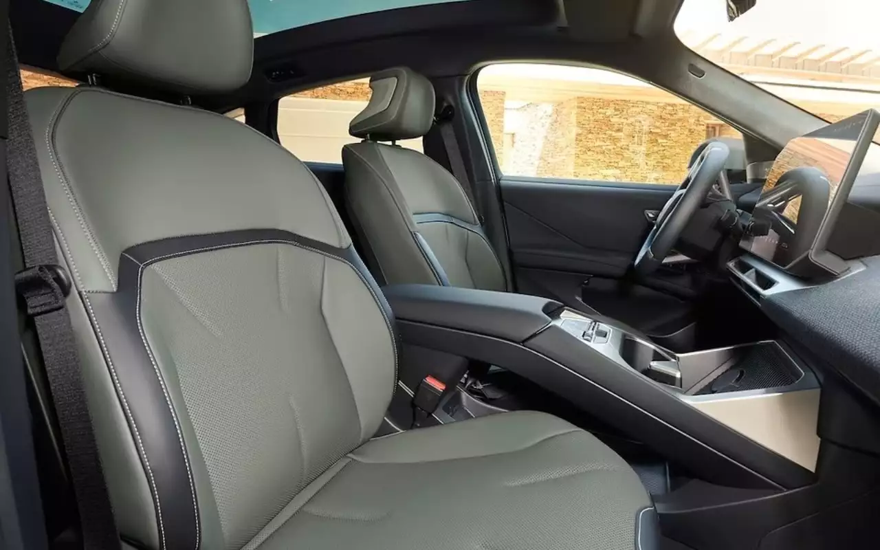 BMW iX4