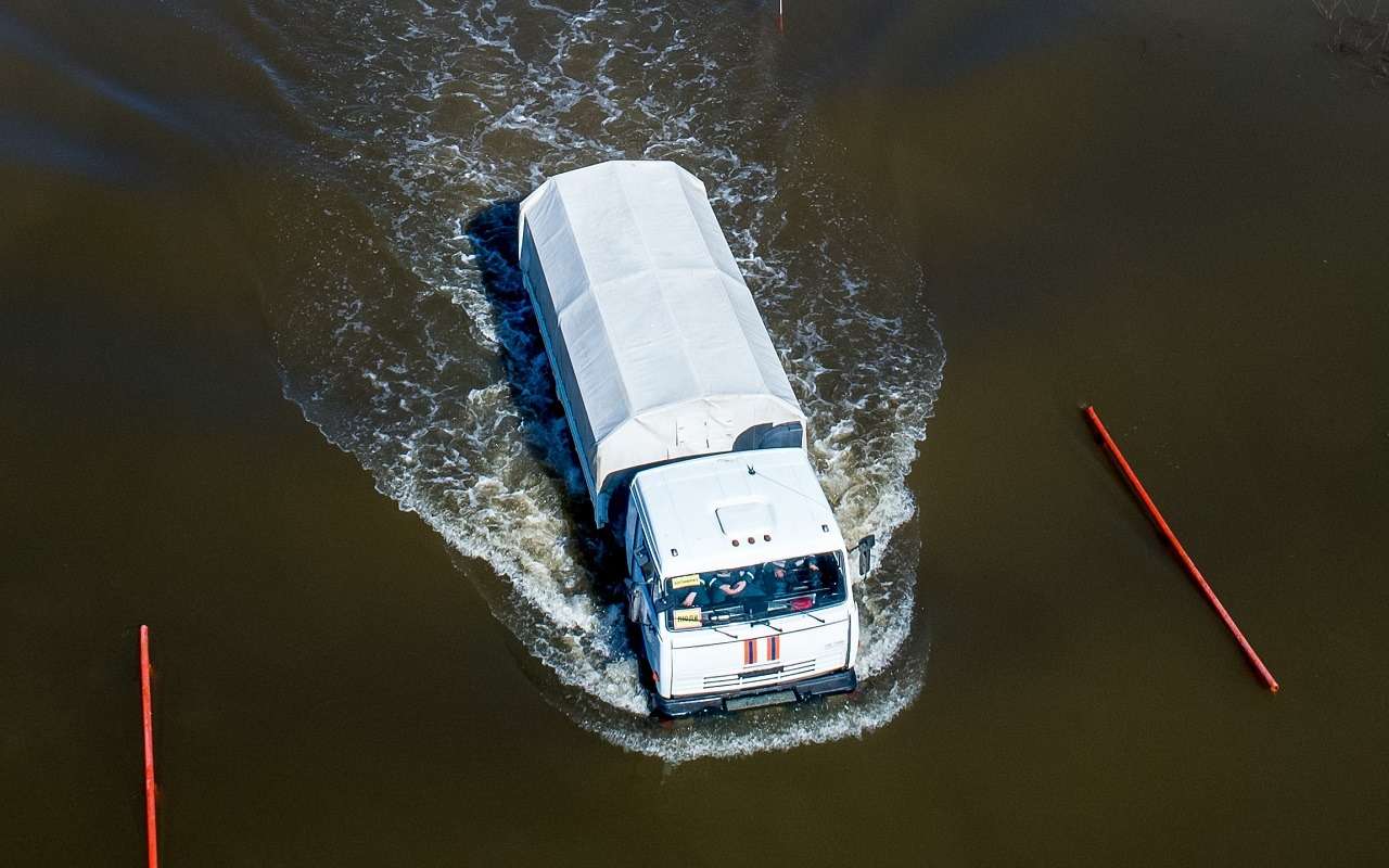 Этот КАМАЗ не должен выехать! Подборка невероятных случаев