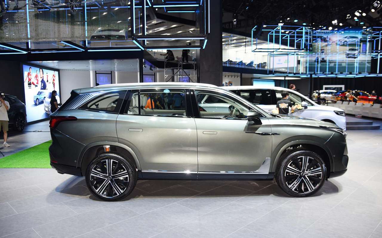 Китайцы готовят очередной кроссовер по цене Лады