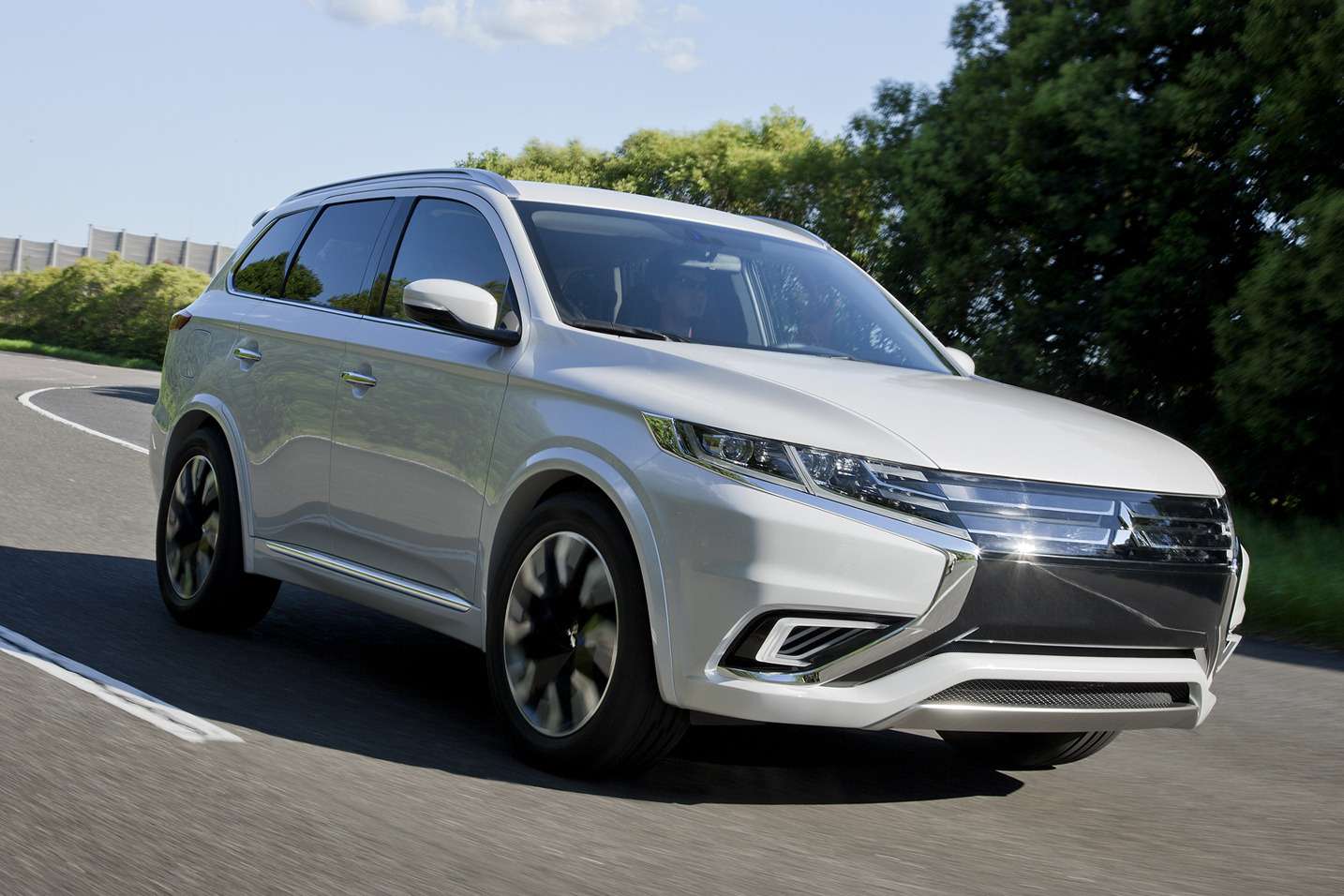2016 Mitsubishi Outlander Image. Photo 10 of 95
